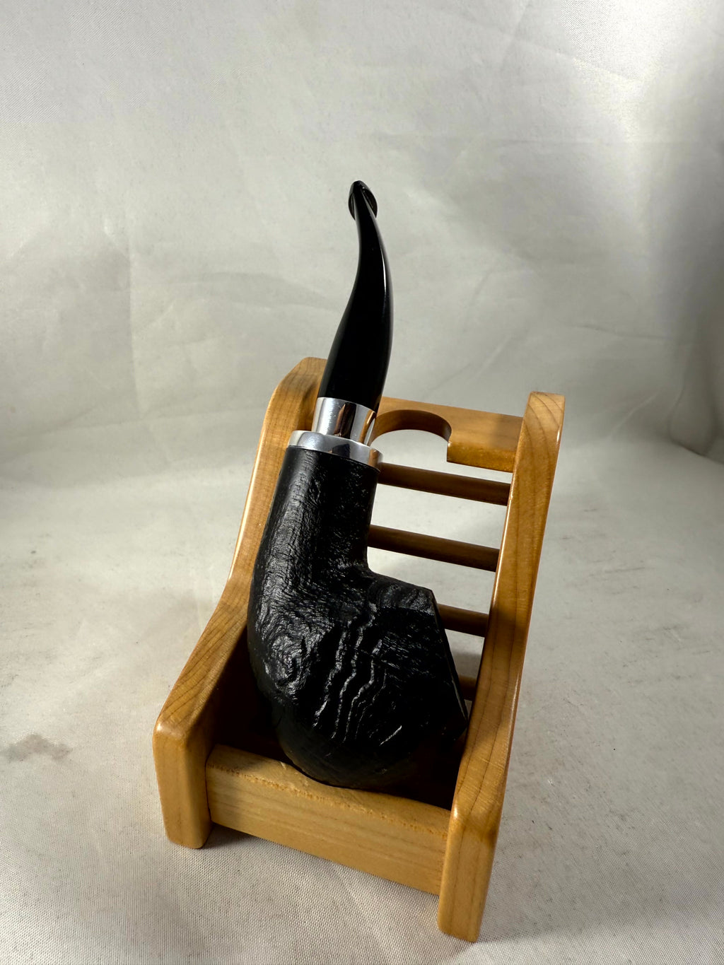 Skipper Sandblasted (995) Tobacco Pipe