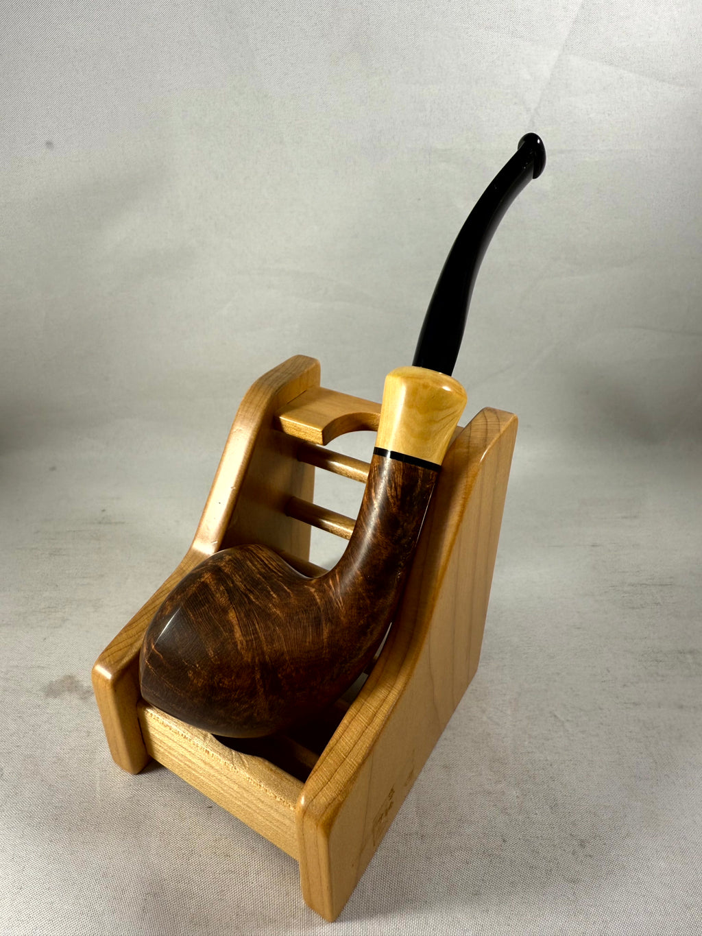 Maitre Pipier Smooth Brown Tobacco Pipe