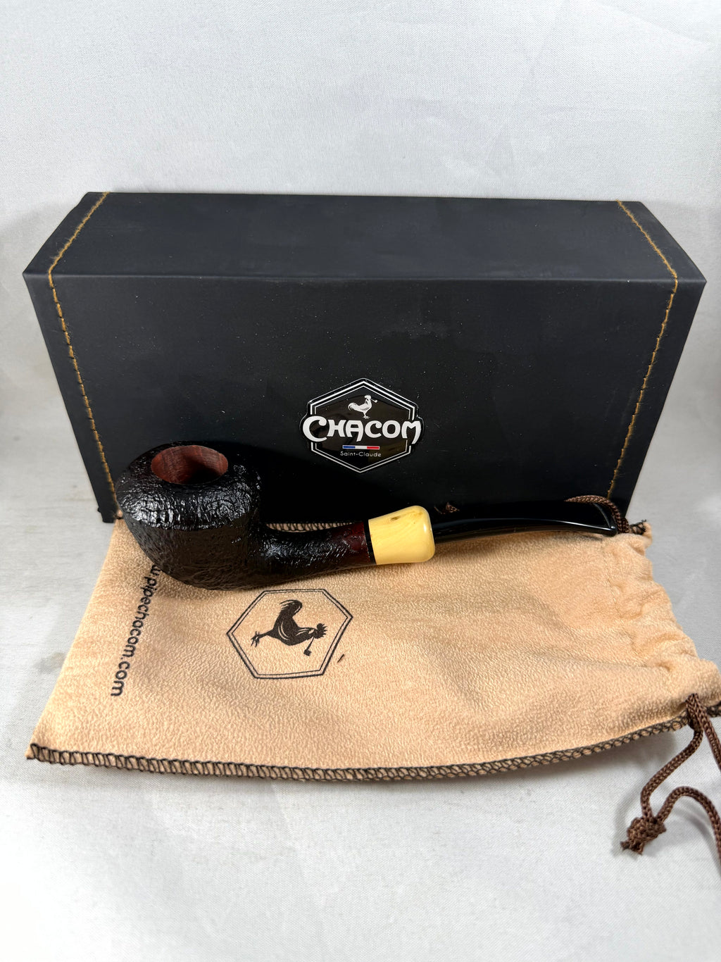 Maitre Pipier Sandblasted Tobacco Pipe