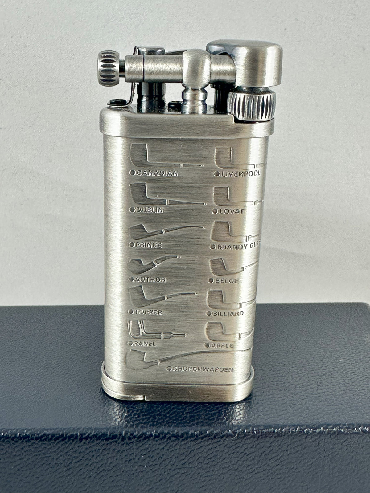 IM Corona Old Boy 64 Pipe Lighters