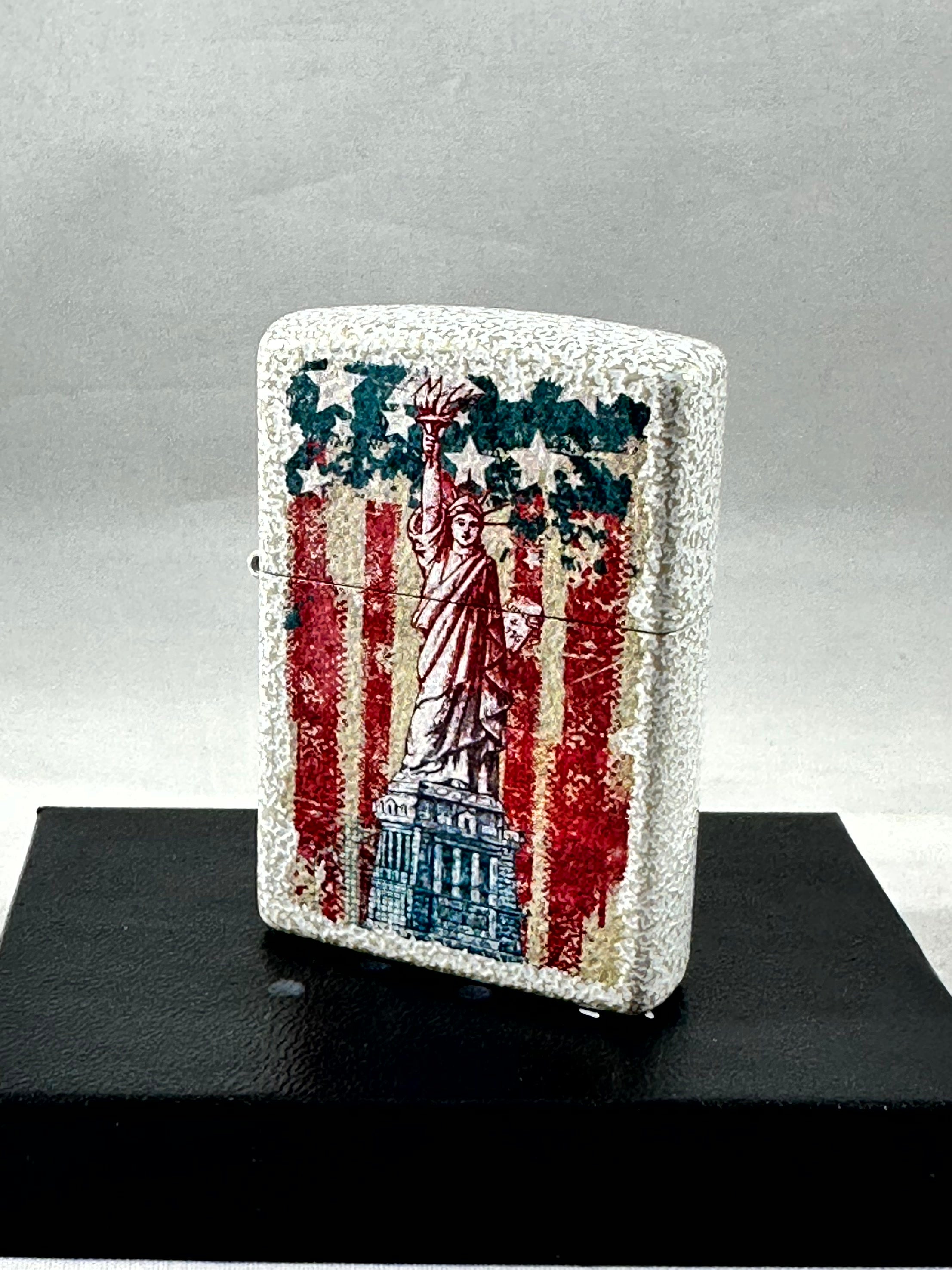 Zippo Lighters: Landmark Designs